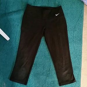 Nike Dri-Fit Workout Capri Leggings